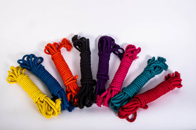 Many bundles of rope in an arc shape